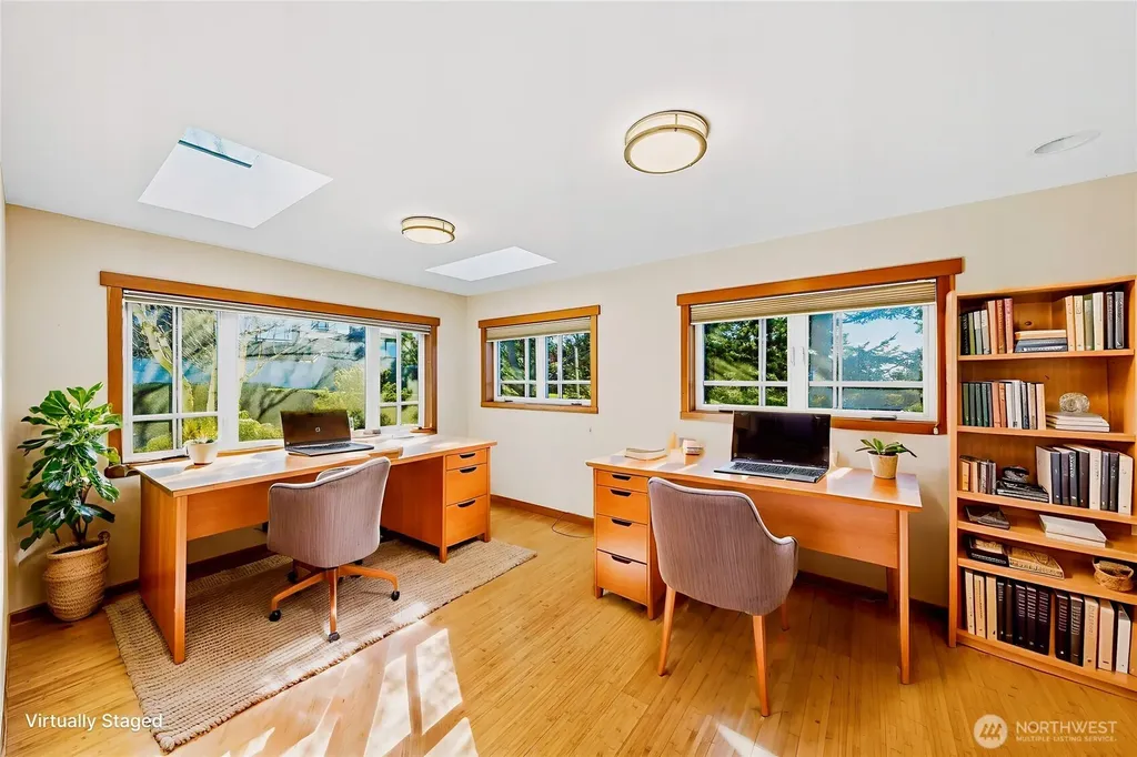 2020 Kansas Avenue Anacortes WA 98221