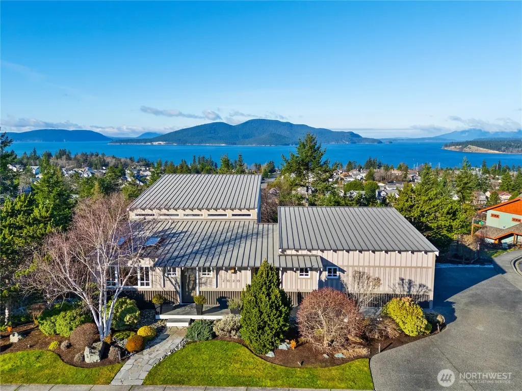 2020 Kansas Avenue Anacortes WA 98221