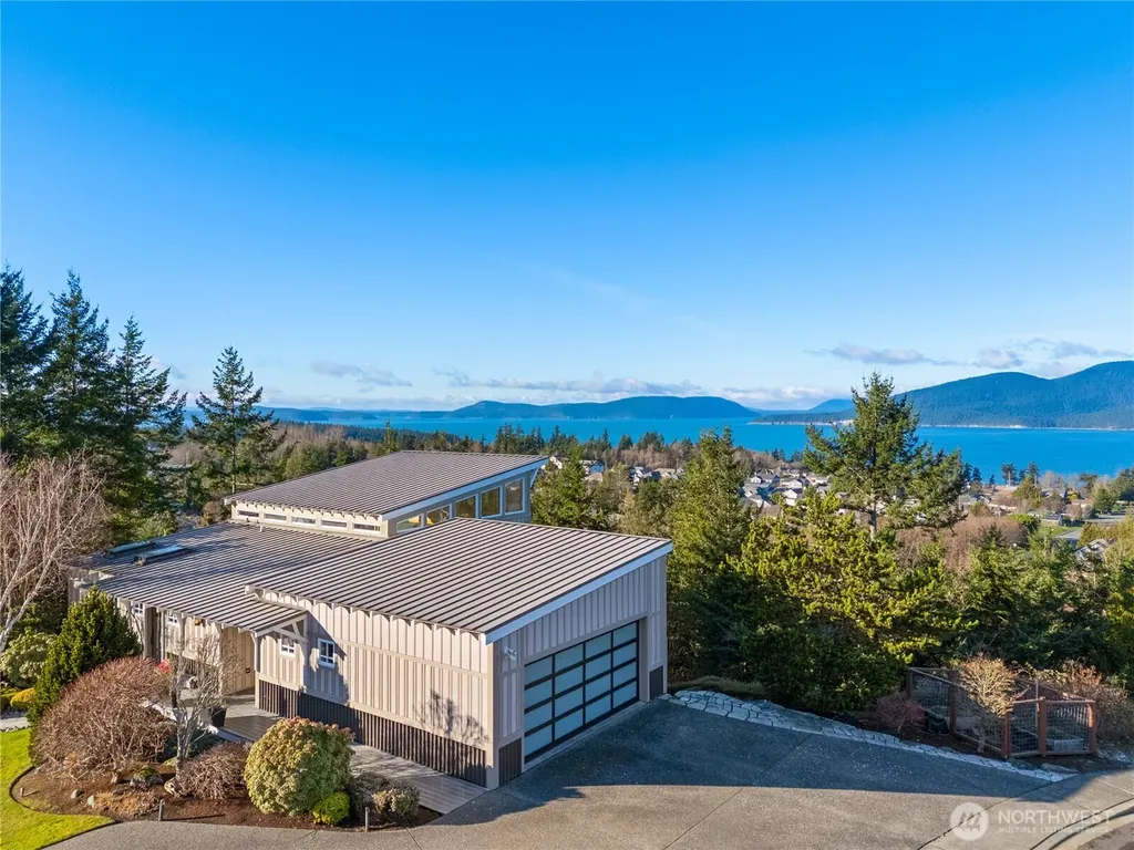 2020 Kansas Avenue Anacortes WA 98221