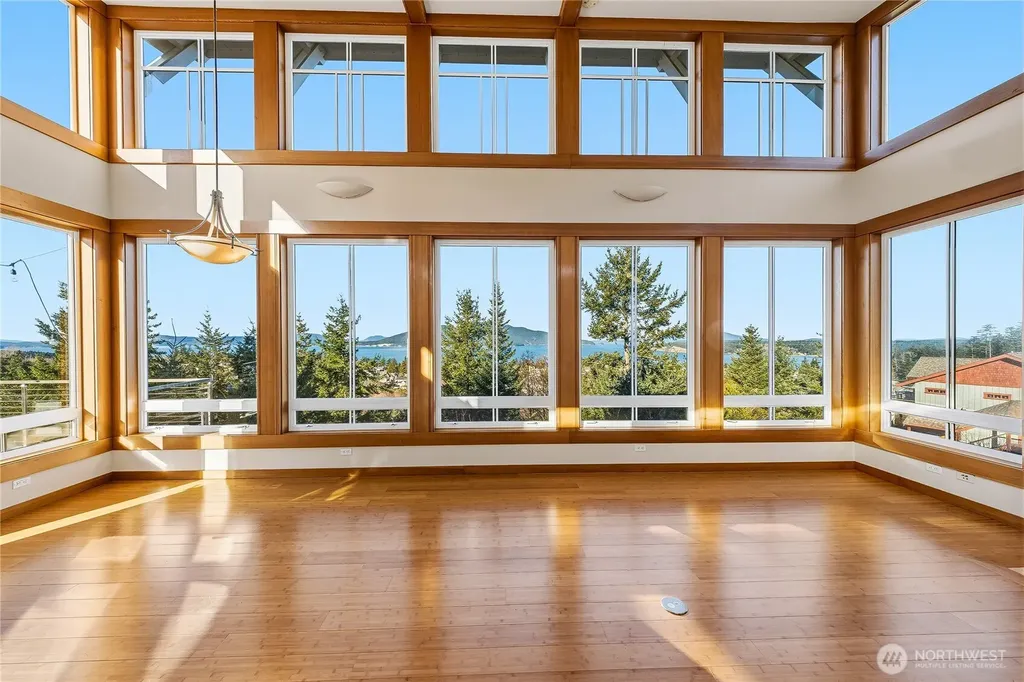 2020 Kansas Avenue Anacortes WA 98221