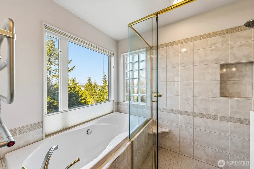 2020 Kansas Avenue Anacortes WA 98221