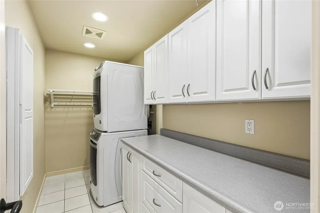 2020 Kansas Avenue Anacortes WA 98221