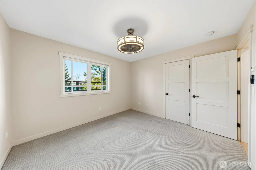 2020 Kansas Avenue Anacortes WA 98221