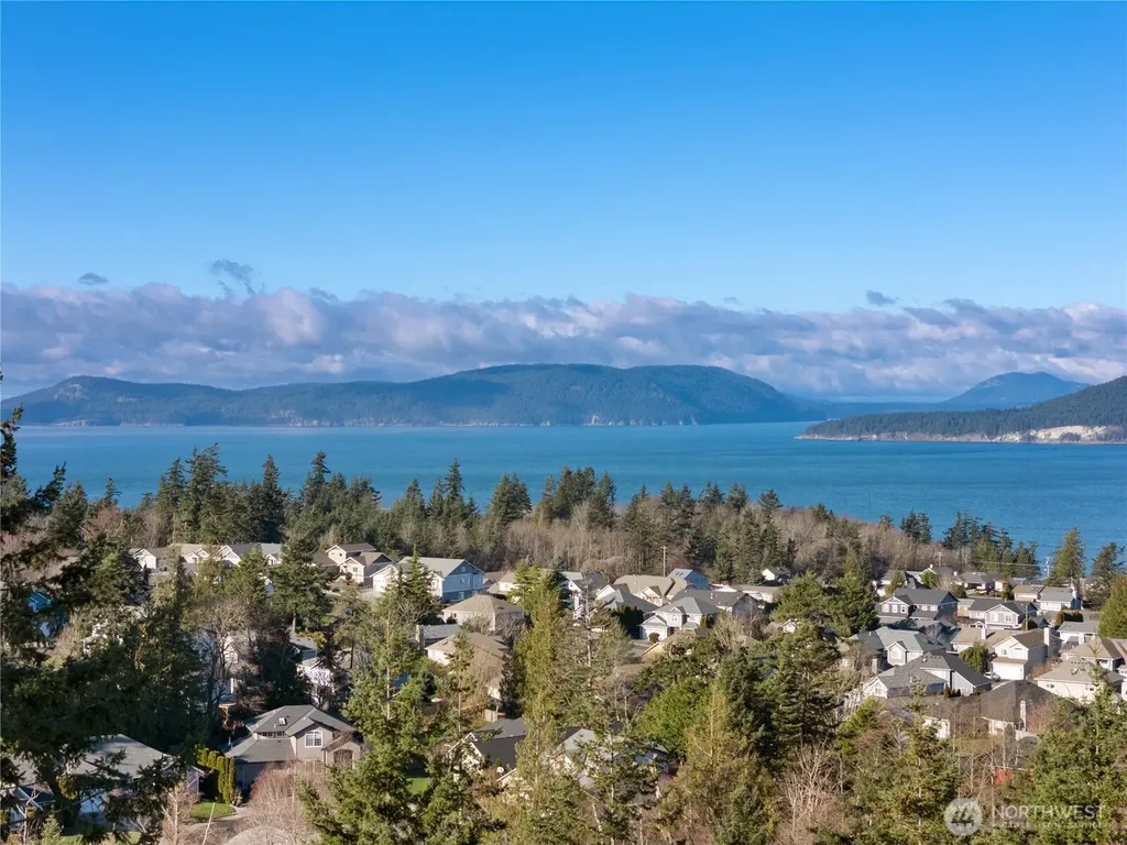 2020 Kansas Avenue Anacortes WA 98221