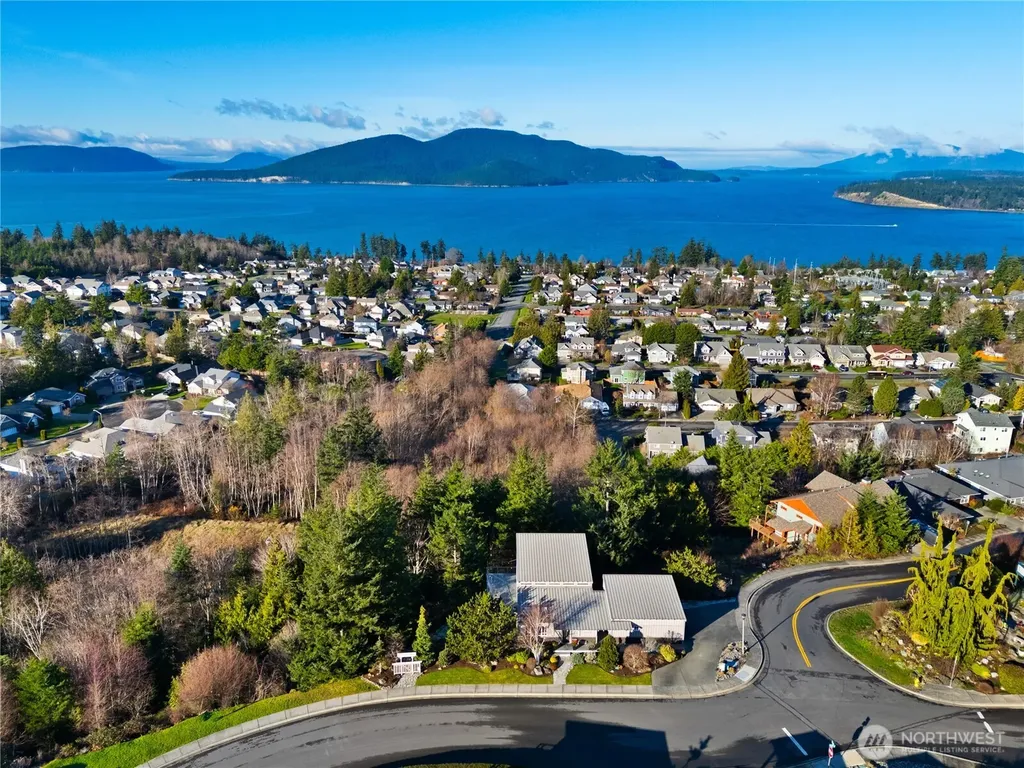 2020 Kansas Avenue Anacortes WA 98221