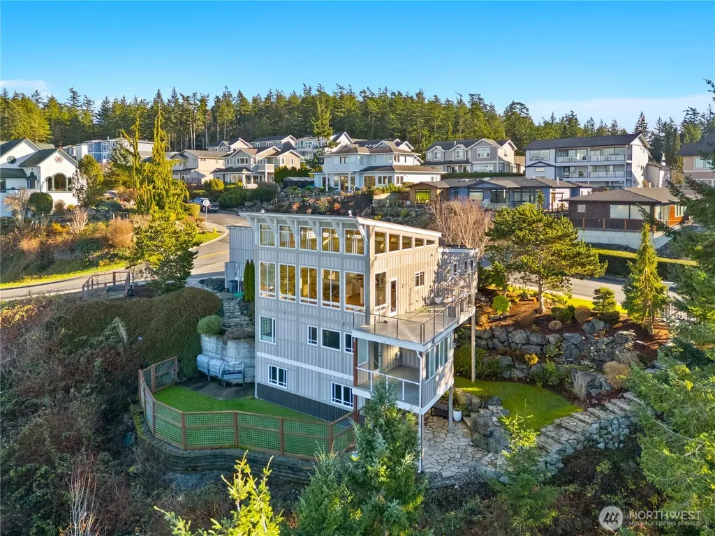 2020 Kansas Avenue Anacortes WA 98221