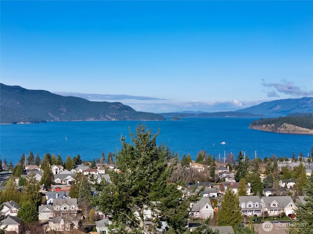 2020 Kansas Avenue Anacortes WA 98221