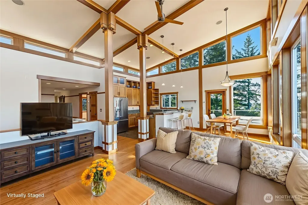 2020 Kansas Avenue Anacortes WA 98221