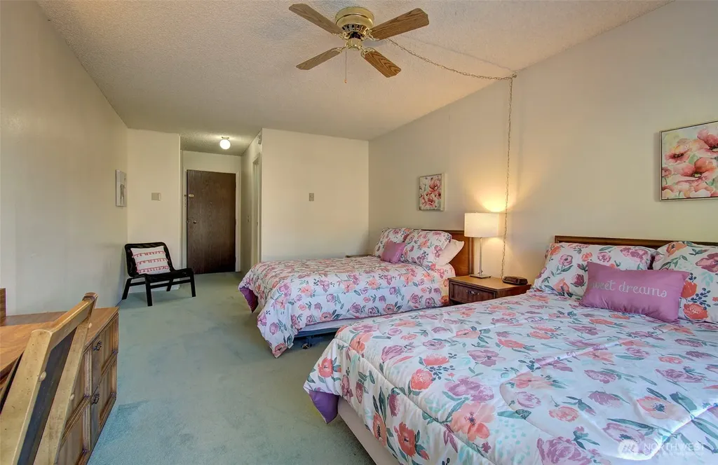 5585 E Evergreen Boulevard Vancouver WA 98661