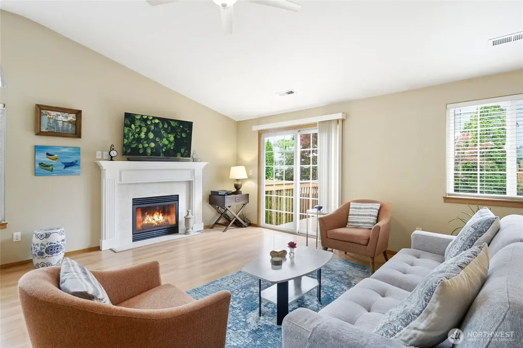4645 L Street Washougal WA 98671