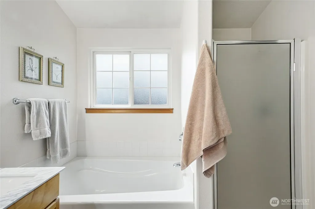 4645 L Street Washougal WA 98671