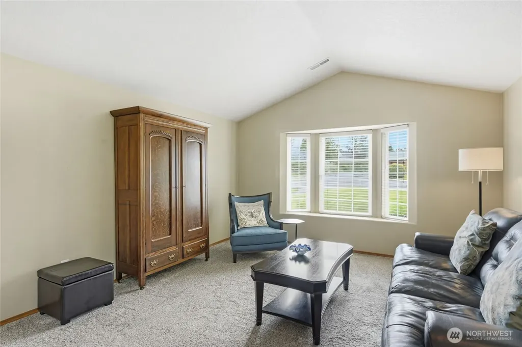 4645 L Street Washougal WA 98671