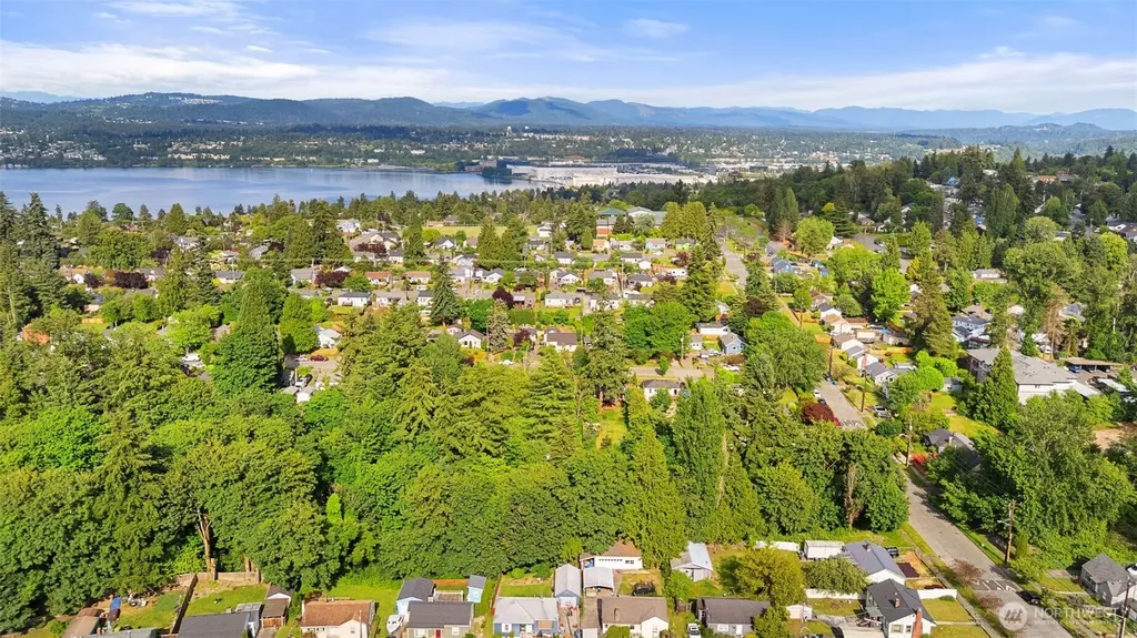 11419 Crestwood Drive S Seattle WA 98178