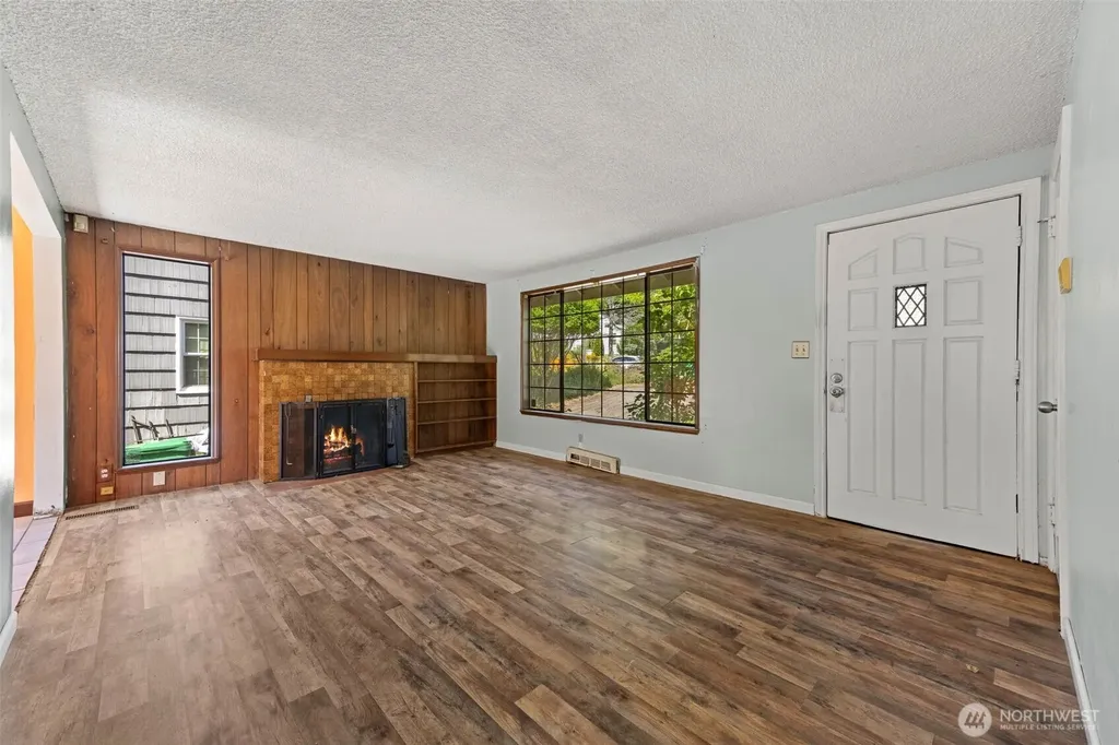 11419 Crestwood Drive S Seattle WA 98178
