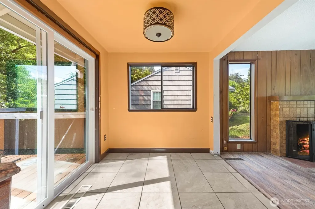 11419 Crestwood Drive S Seattle WA 98178