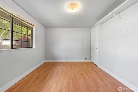 11419 Crestwood Drive S Seattle WA 98178