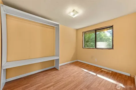 11419 Crestwood Drive S Seattle WA 98178