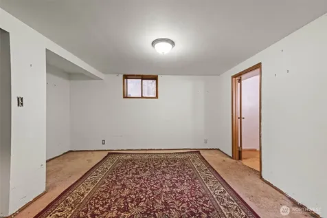 11419 Crestwood Drive S Seattle WA 98178