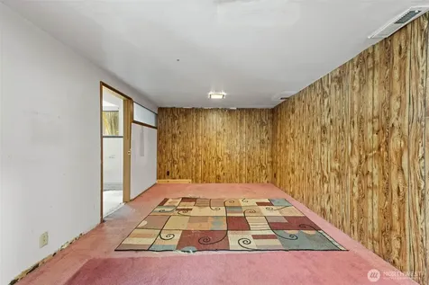 11419 Crestwood Drive S Seattle WA 98178