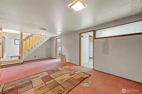 11419 Crestwood Drive S Seattle WA 98178