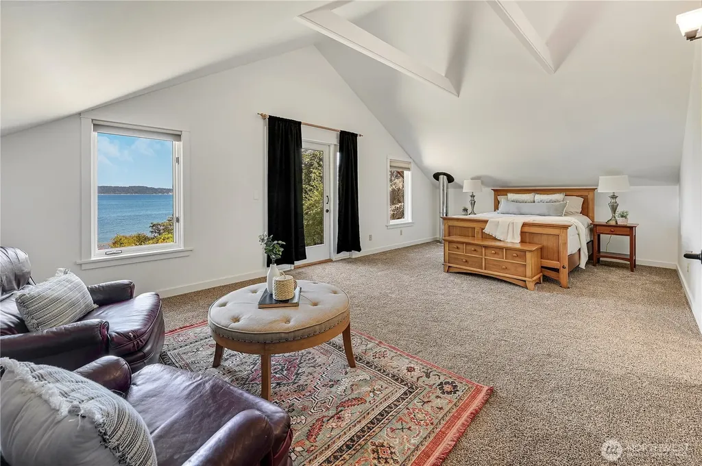 372 Schwartz Road Nordland WA 98358