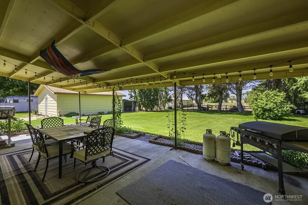 4934 Road L.9 NE Moses Lake WA 98837