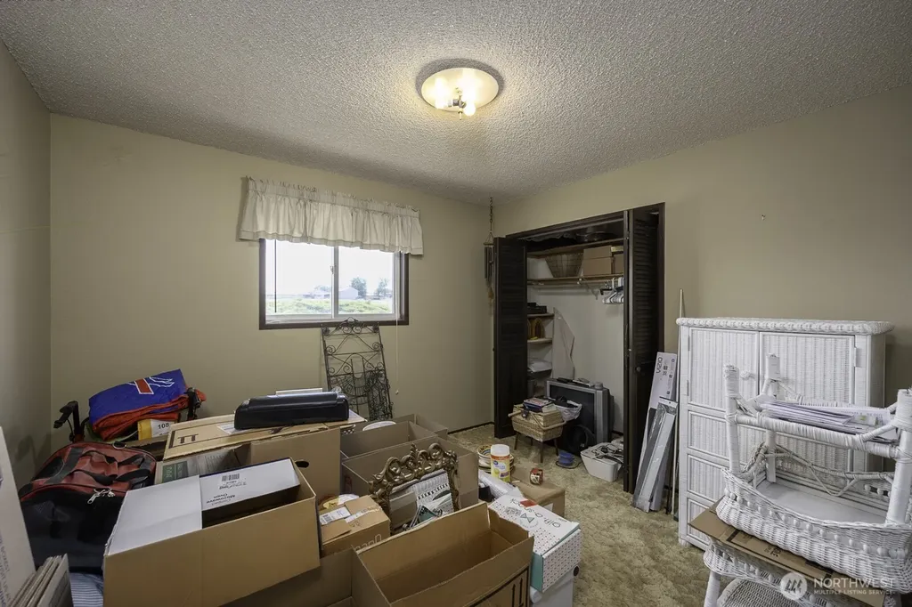 4934 Road L.9 NE Moses Lake WA 98837