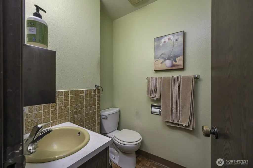 4934 Road L.9 NE Moses Lake WA 98837