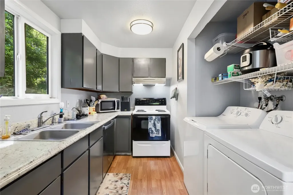 2533 Fir Avenue Bremerton WA 98310