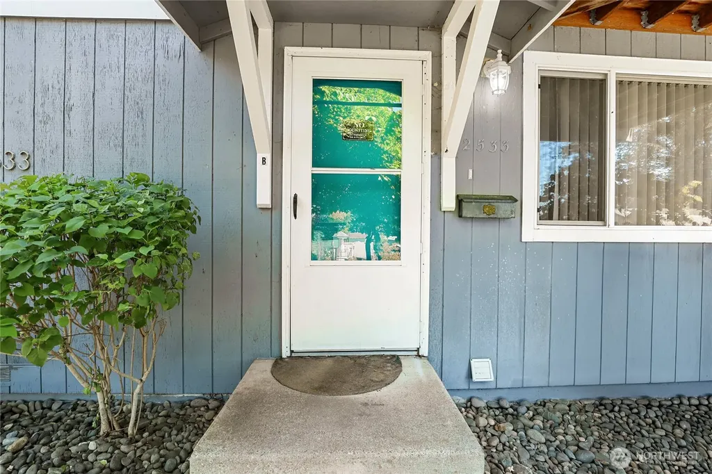 2533 Fir Avenue Bremerton WA 98310