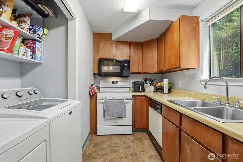 2533 Fir Avenue Bremerton WA 98310