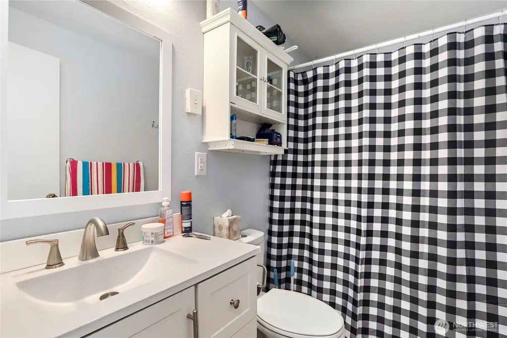 2533 Fir Avenue Bremerton WA 98310