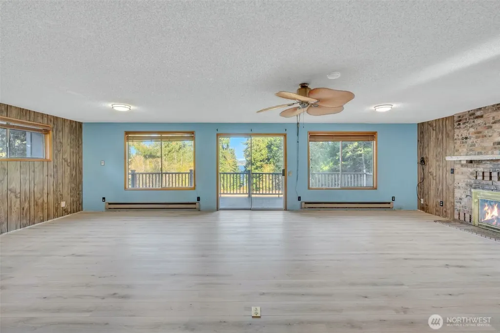 10318 Morris Boulevard Steilacoom WA 98388