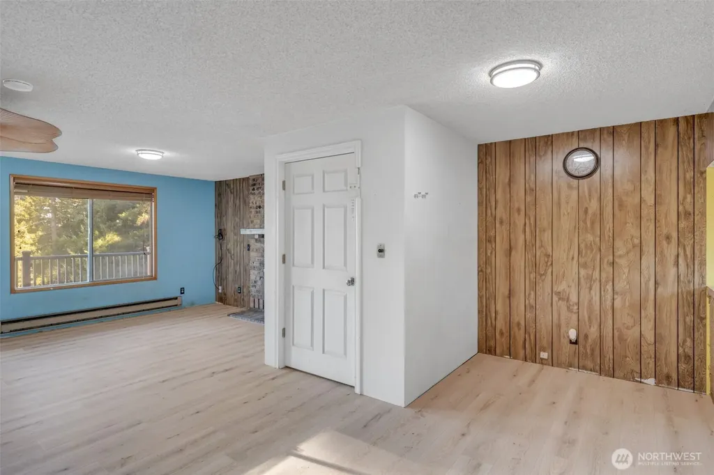 10318 Morris Boulevard Steilacoom WA 98388