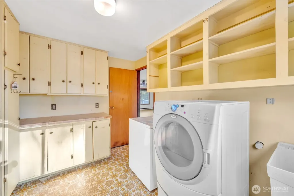 10318 Morris Boulevard Steilacoom WA 98388