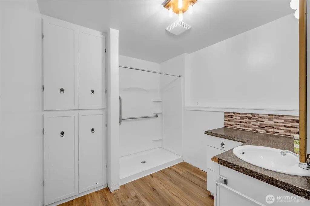 10318 Morris Boulevard Steilacoom WA 98388