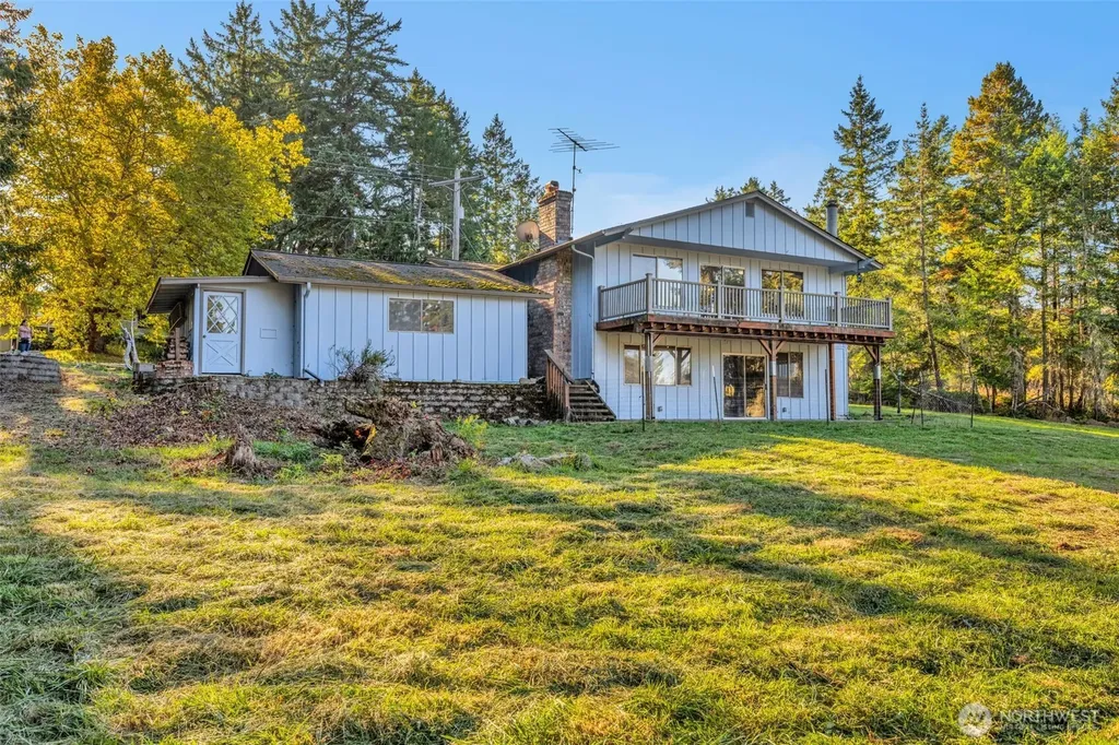 10318 Morris Boulevard Steilacoom WA 98388