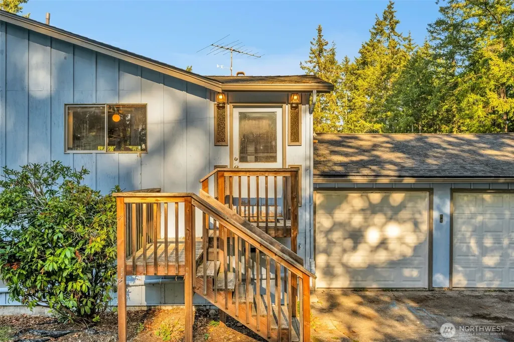10318 Morris Boulevard Steilacoom WA 98388