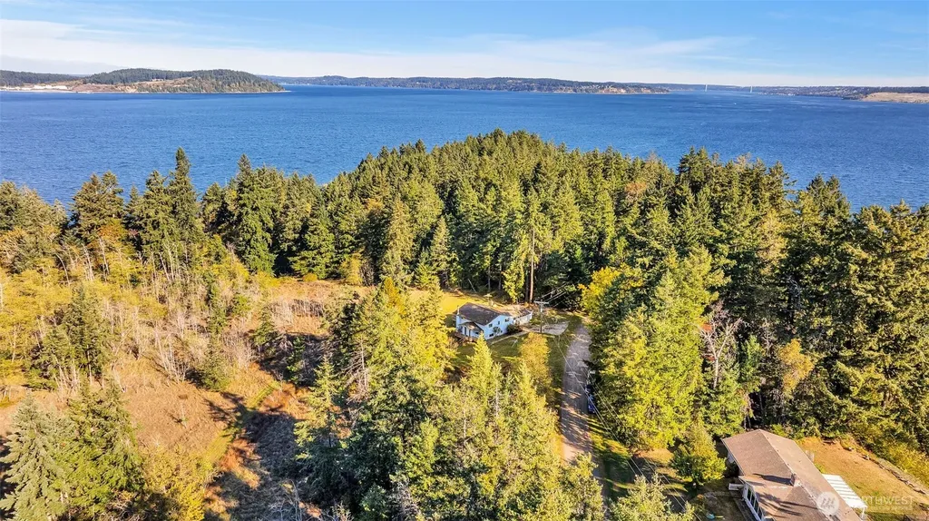 10318 Morris Boulevard Steilacoom WA 98388