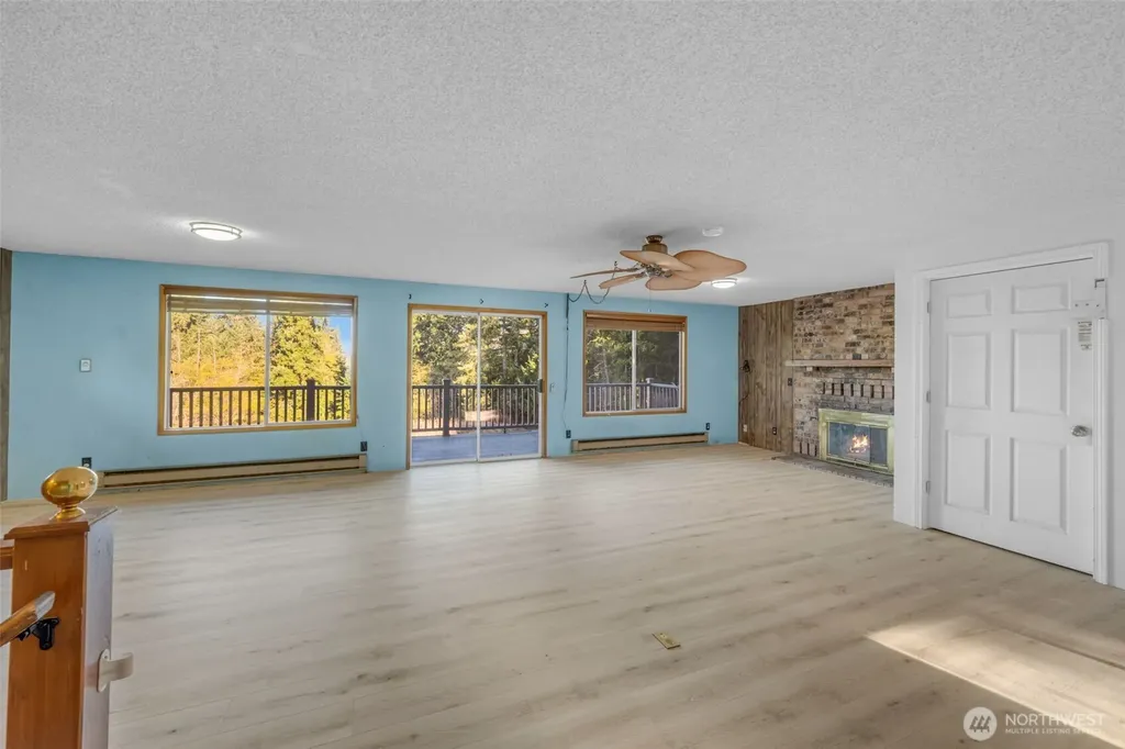 10318 Morris Boulevard Steilacoom WA 98388