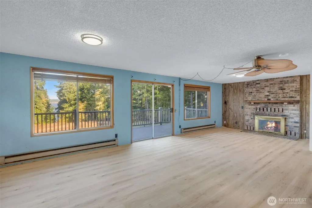 10318 Morris Boulevard Steilacoom WA 98388
