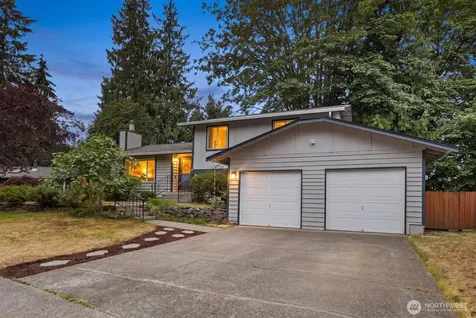 2626 Olympic Boulevard Puyallup WA 98374