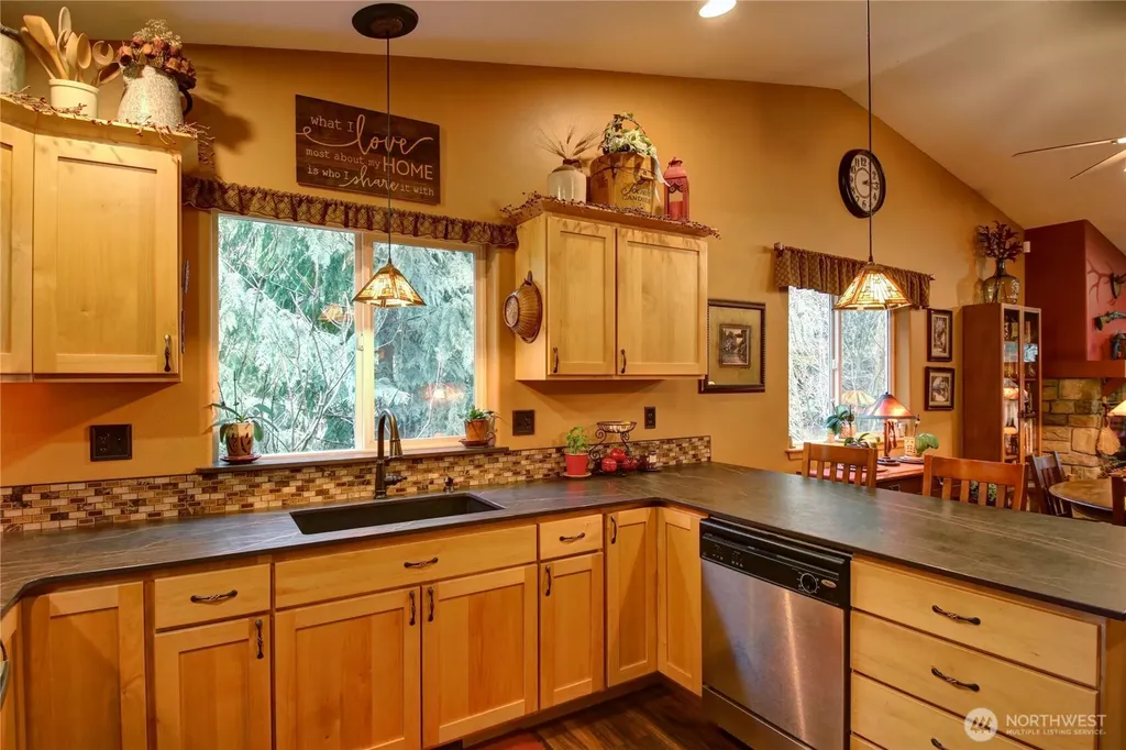 740 Sumerset Way Sedro Woolley WA 98284
