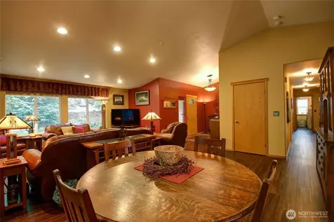 740 Sumerset Way Sedro Woolley WA 98284