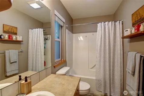 740 Sumerset Way Sedro Woolley WA 98284
