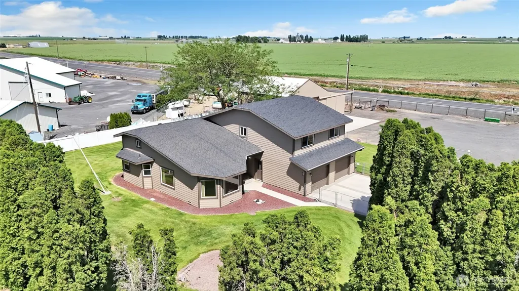 1914 SE Rd N Moses Lake WA 98837