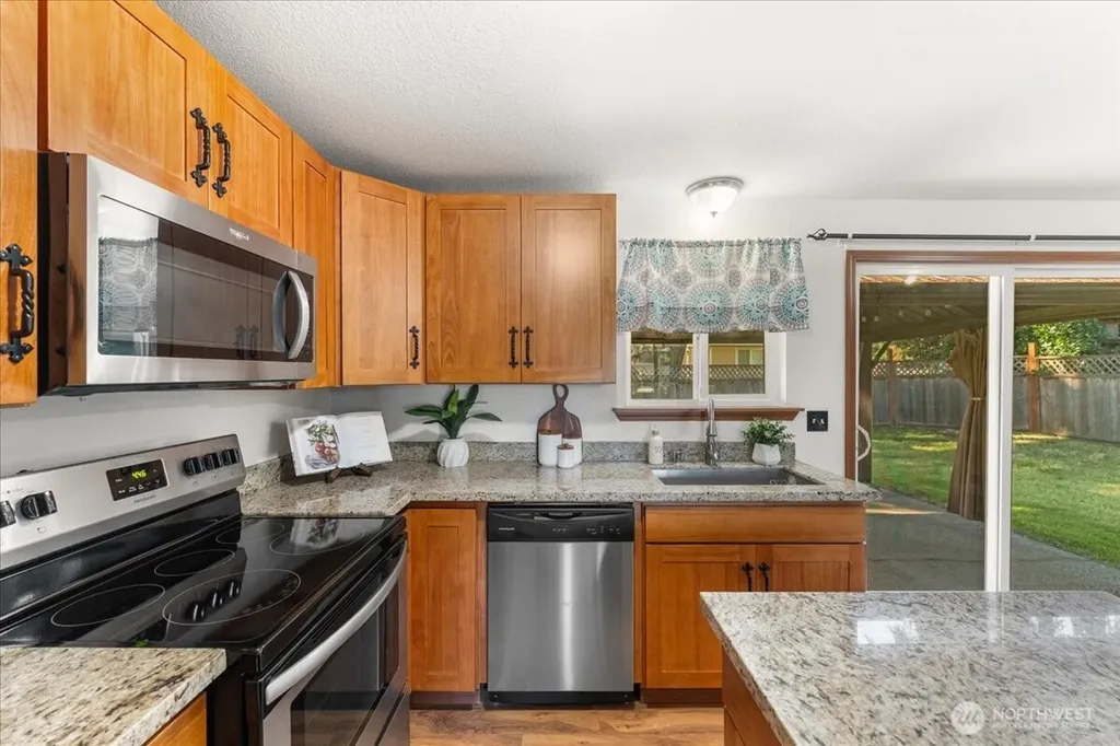 19310 Crescent Drive E Spanaway WA 98387
