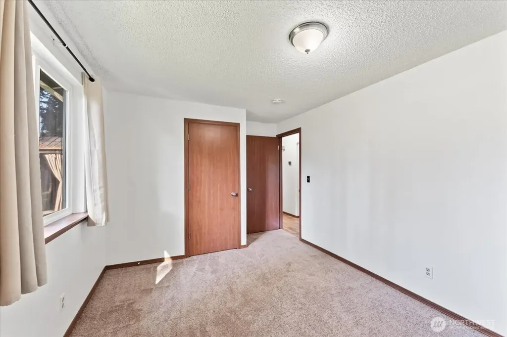 19310 Crescent Drive E Spanaway WA 98387