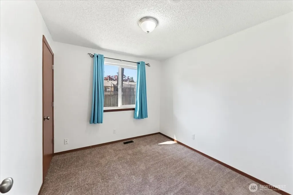 19310 Crescent Drive E Spanaway WA 98387