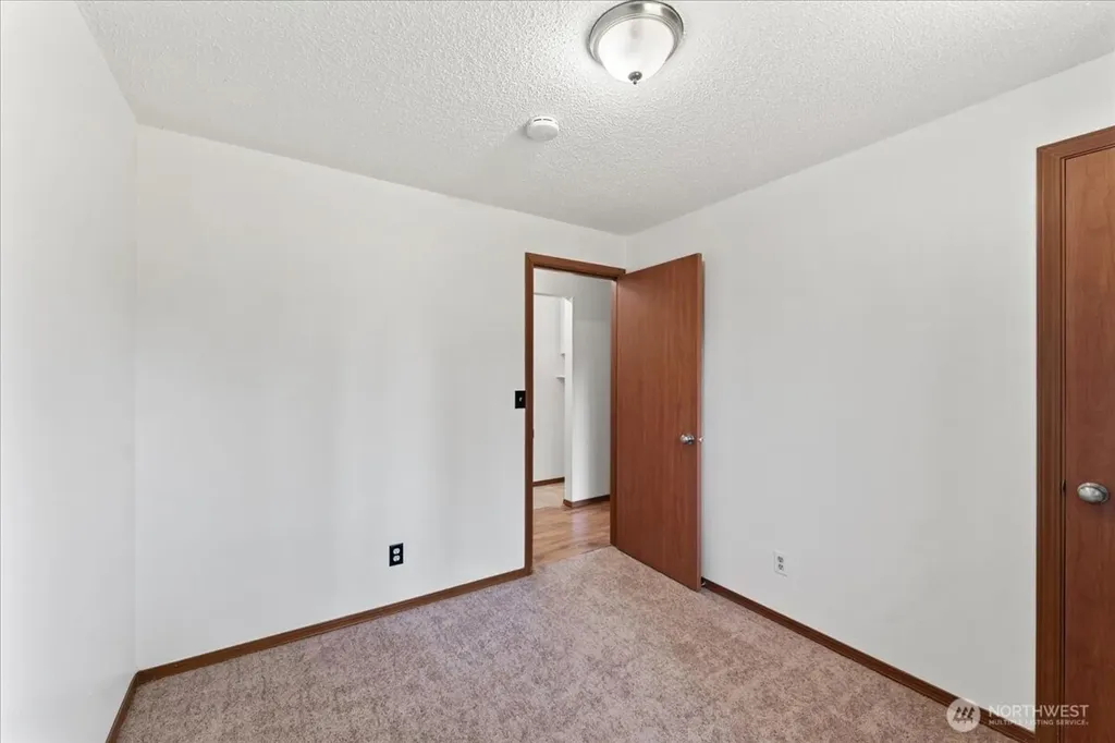 19310 Crescent Drive E Spanaway WA 98387